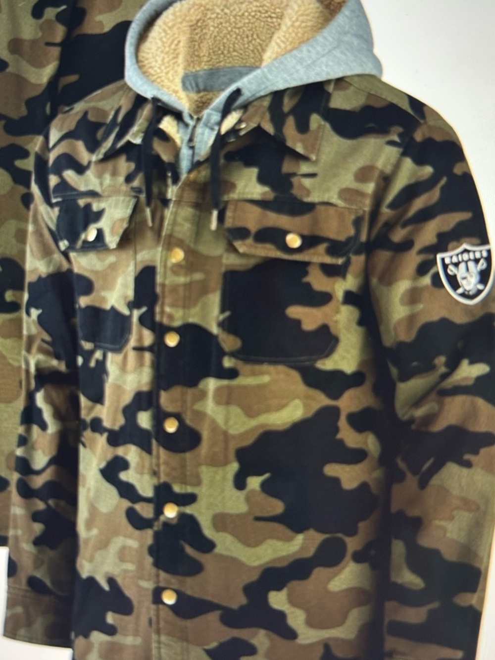 NFL x Darius Rucker Sherpa raiders jacket - Picture 2 of 2